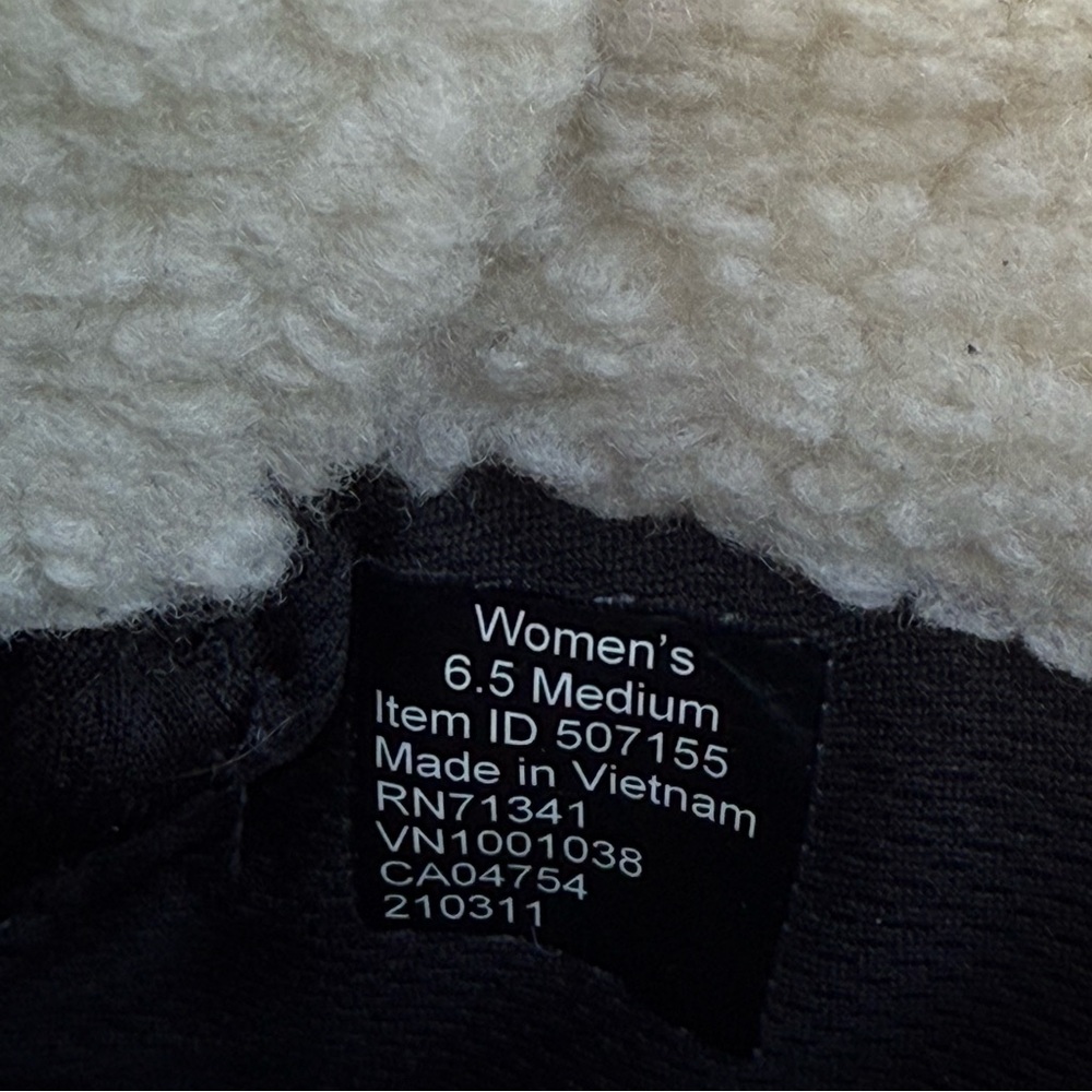 L.L. Bean Duck Boots Sherpa Lined - Picture 4 of 6